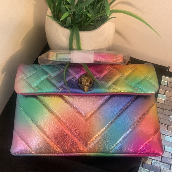 Kensington Quilted Leather Convertible Shoulder Bag
KURT GEIGER LONDON - Picture 5 of 17